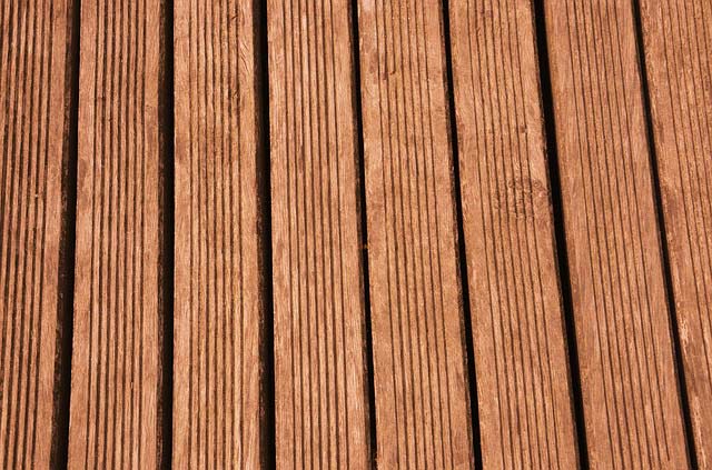 Jak wybrać drewno na taras
